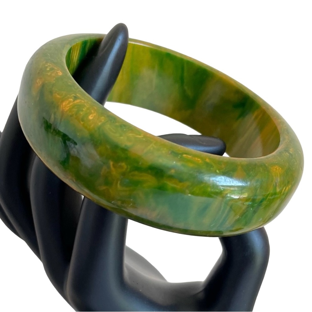 Vintage Spinach Green BAKELITE Wide Bangle Bracelet